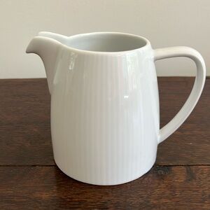 Crate&Barrel Horizon Pitcher new